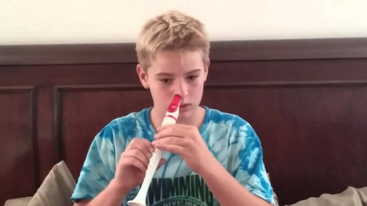 11 year old professional plays recorder with nose! YouTube