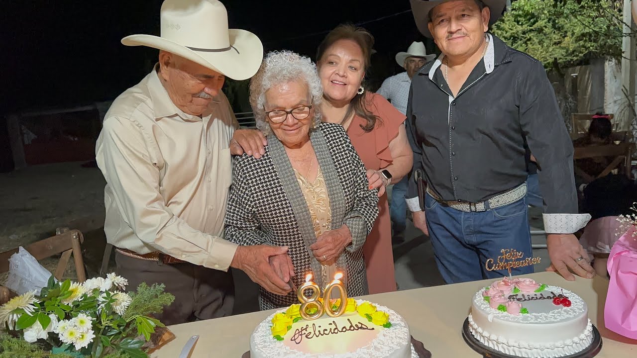 Cumpleaños #80   Doña Graciela en pila de las oscuras 