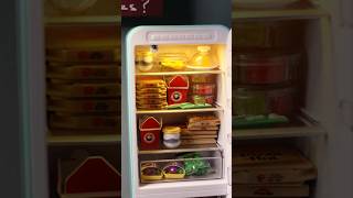 Así va mi refri parte 6🍕🥡Que difícil es conseguir más #minibrands #fillthefridge 🥲😅