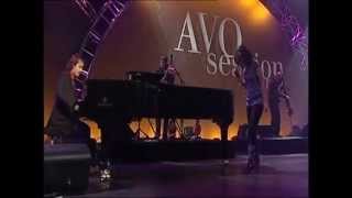 Katie Melua - Mockingbird Song (live at AVO Session 2007)