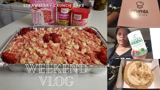 WEEKEND VLOG: MY AUNT&#39;S STRAWBERRY CRUNCH CAKE TUTORIAL| TRYING NEW THINGS &amp; MORE......