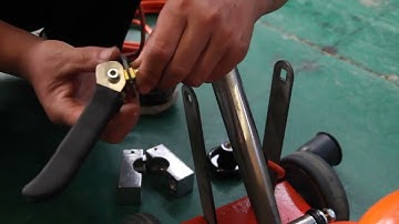 How to Assemble the Handle of SM420AC Floor Buffer Machine | Sanitmax