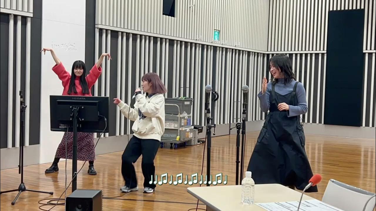 Материальная точка движется прямолинейно по закону. Уравнение координаты тела. Точка движения прямолинейно по закону. Материальная точка движется по закону. Уравнение движения уравнение координаты.