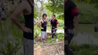 Pasti..... Panas Tante