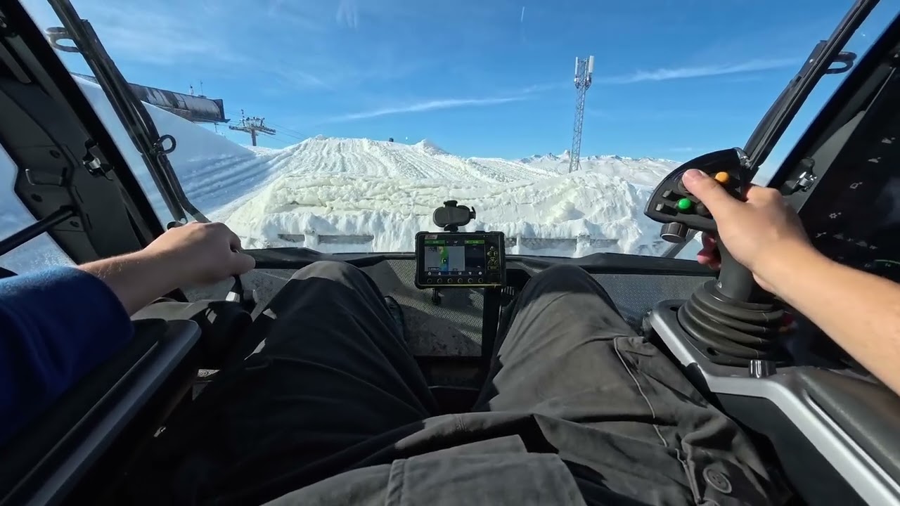 Build Slope at Myler Mountain Resort Prinoth LiteWolf LTP Строительство горнолыжной трассы 