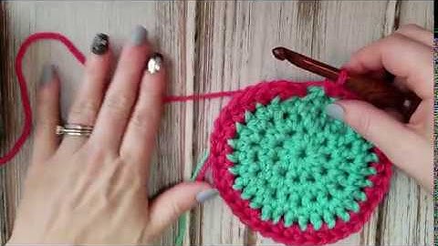 Seamless Round Half Double Crochet with color changes