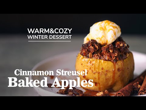 Cinnamon Streusel Baked Apples | Holiday Recipe | Christmas Dessert