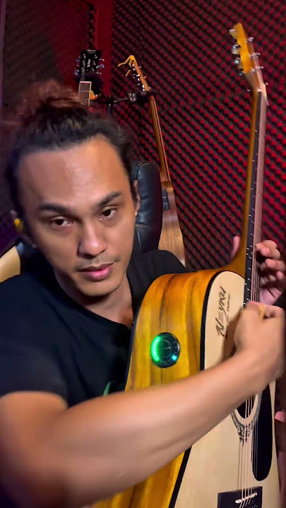 Features of the transacoustic preamp on the dluxe acoustic guitar #anggathepotters
