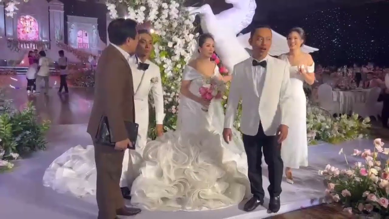 Phản ứng của Khánh Thi khi tình cũ Chí Anh đến dự đám cưới