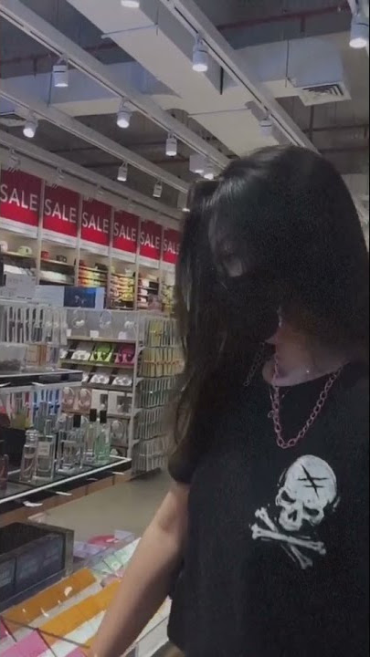 Story WA & IG Mentahan Halu Belanja sama cewek cantik. Buat manasin mantan, prank temen.