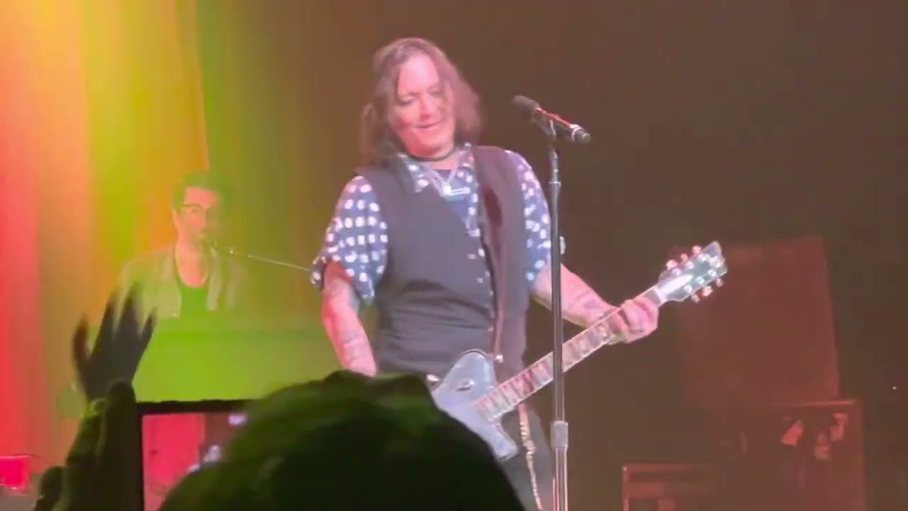 Johnny Depp & Jeff Beck “The Death and Resurrection Show” LIVE in Louisville, KY October 2022