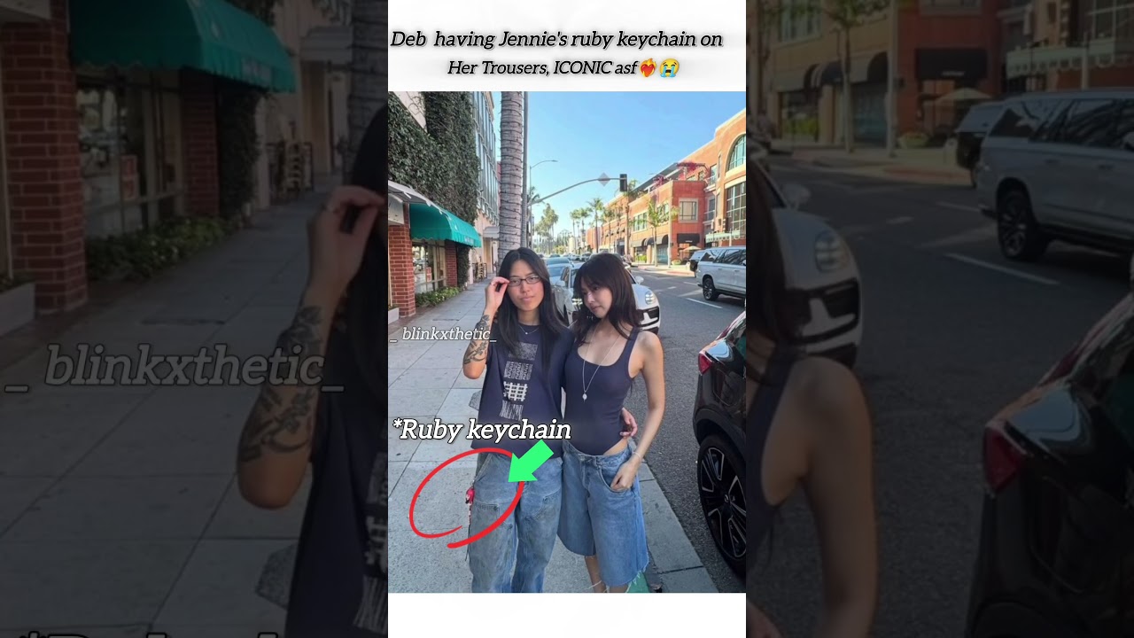 Jennie has also her keychain merch too 🫶🏻😭 # BLACKPINK # k-pop # trending 📈 # omgg # _blinkxthetic_