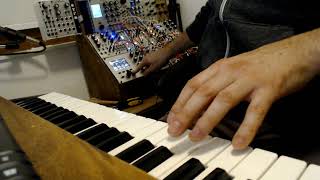 Behind the face mask [e352 Morph+detune(sub+harm) + e520 prime delay]