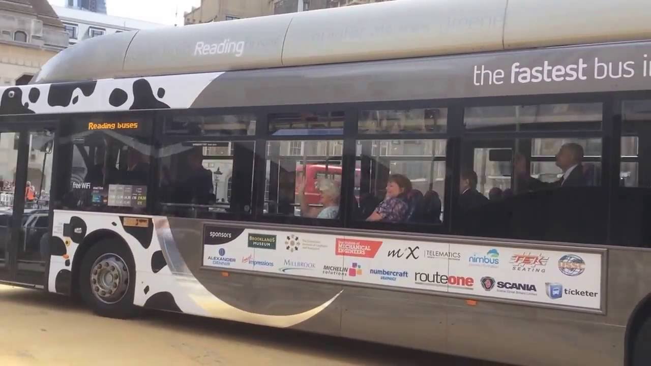 "The fastest bus in the world" BusHound at the annual Cart Marking