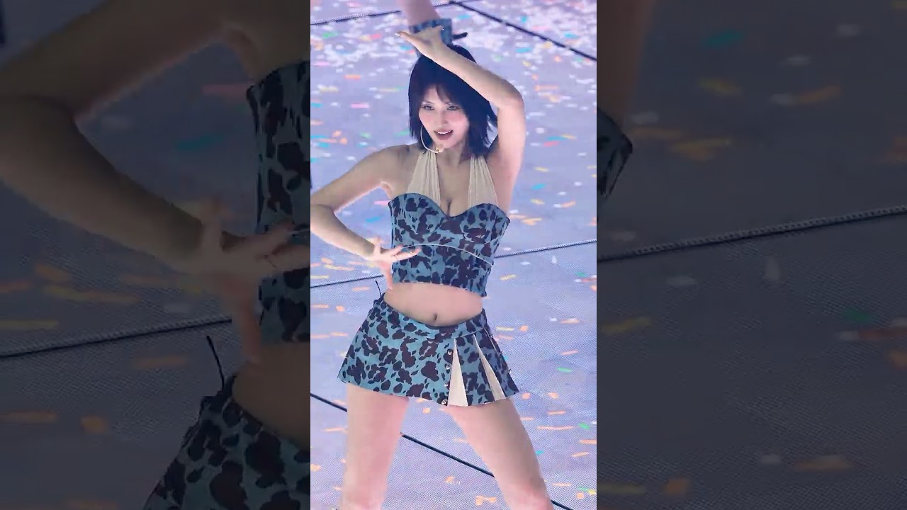 #트와이스 #모모 #モモ Feel Special 직캠 (#TWICE #MOMO FanCam) 250719