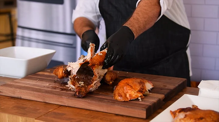 Teaching Kitchen : How to Carve a Turkey with Chef...