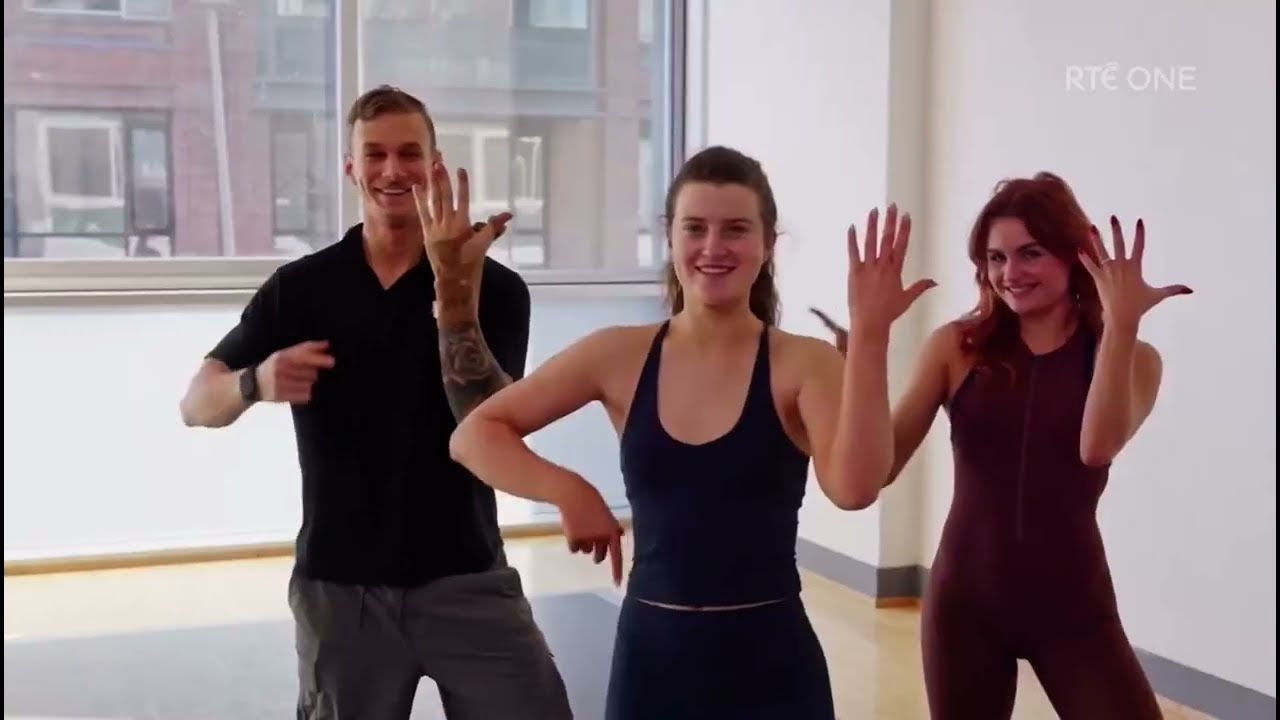 Katelyn Cummins and Leonardo Lini feat. Alex Vladimirov - Samba