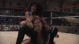 Mickie James vs. Marti Belle