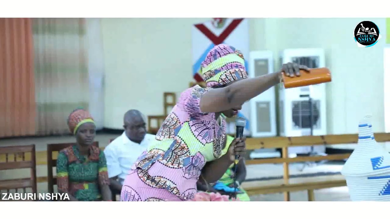 EDISSA ati: Twihangane rwose TWITANGE UBWACU TUMARAMAJE TUTIZIGAMYE