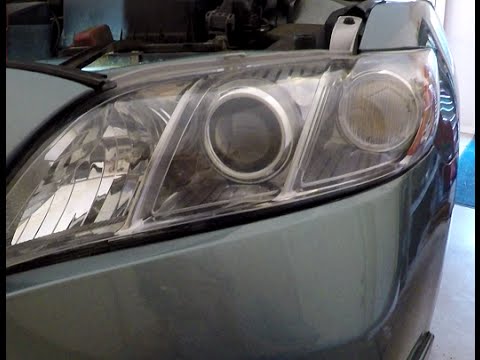 Change Headlight Bulbs in 2007-2011 Toyota Camry