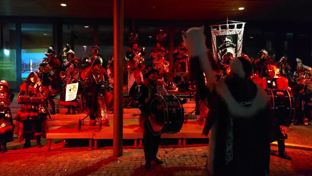 Röfischrenzer Schaan - Battle Without Honor Or Humanity (Tomoyasu Hotei) [Einmarsch]