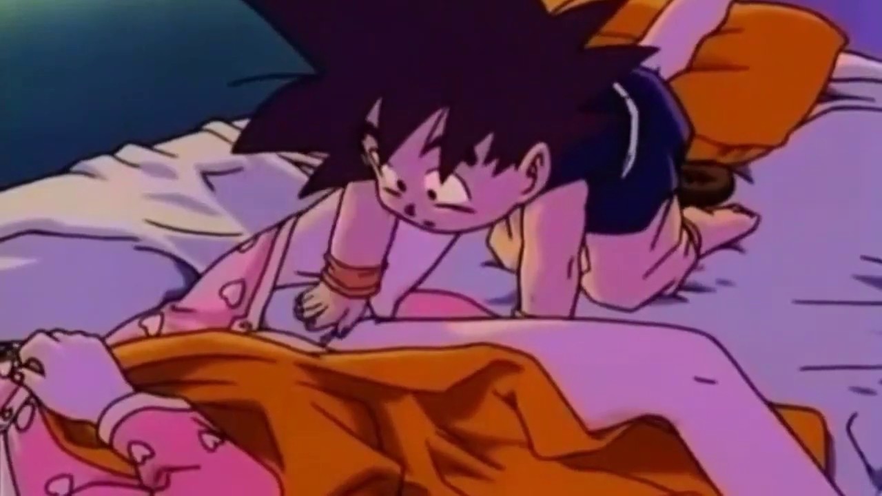 Goku toca a bulma! YouTube