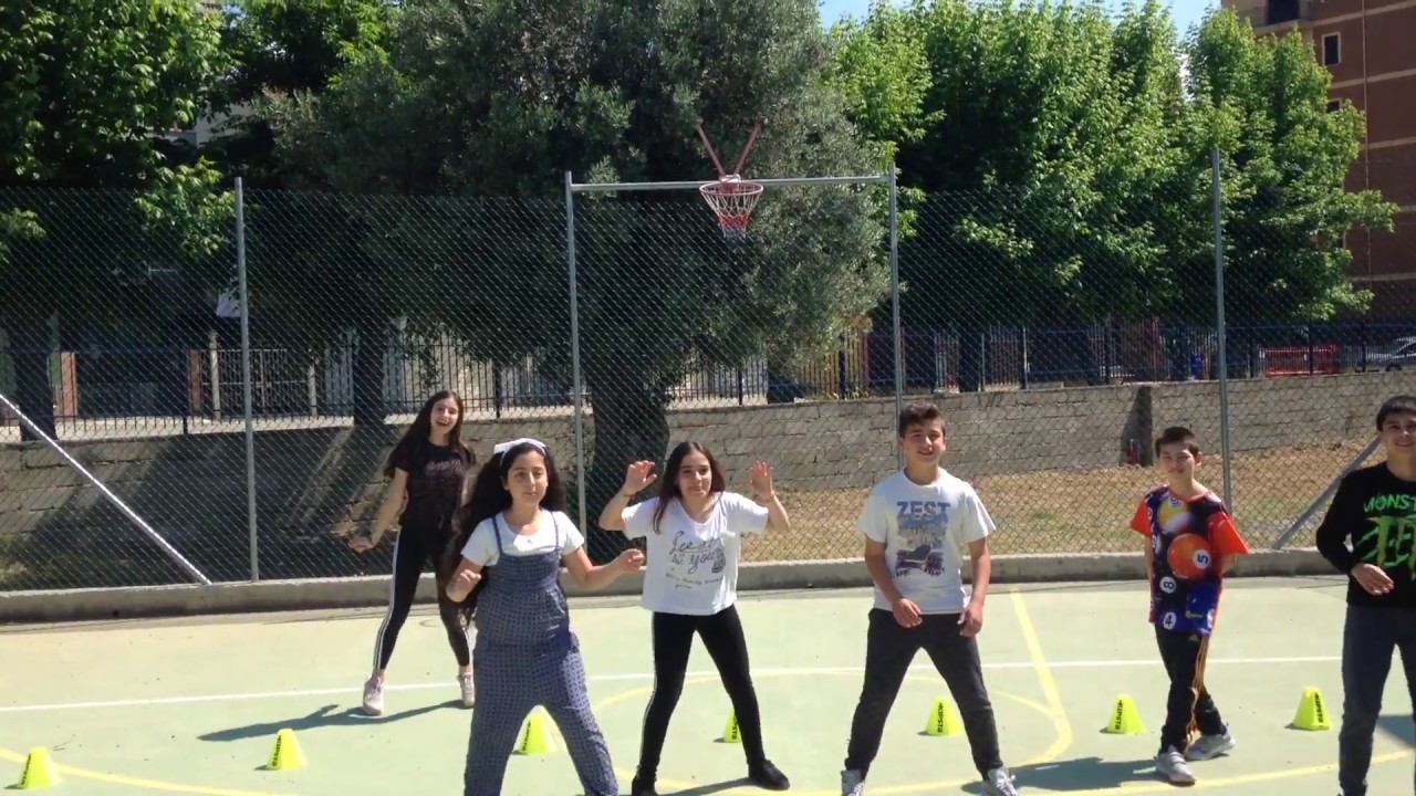 Gioco propedeutico alla pallavolo, palla al Re