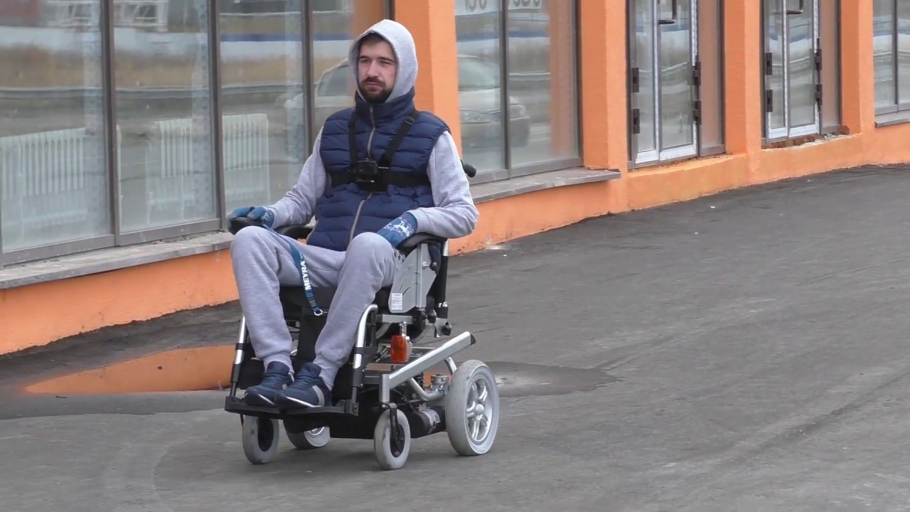 Армед видео. Кресло коляска Армед fs123-43. Инвалидное кресло-коляска с электроприводом fs123-43. Коляска инвалидная электрическая Armed fs123gc-43. Инвалидная коляска с электроприводом met Adventure.