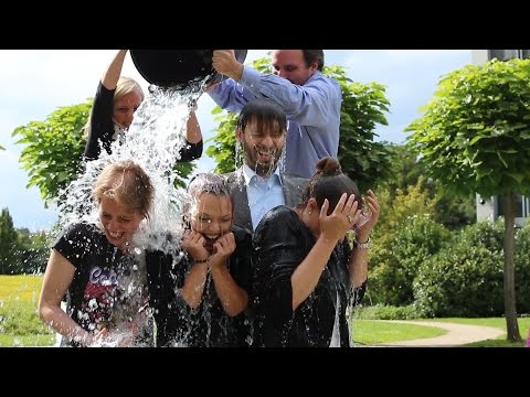 Gemeinsam friert es sich leichter I SocialMedia Team VRM  #IceBucketChallengeMainz