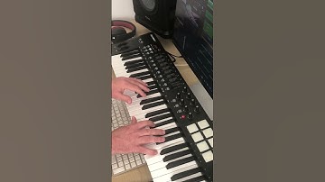 Playing the guitar chords in Logic Pro for Dream On