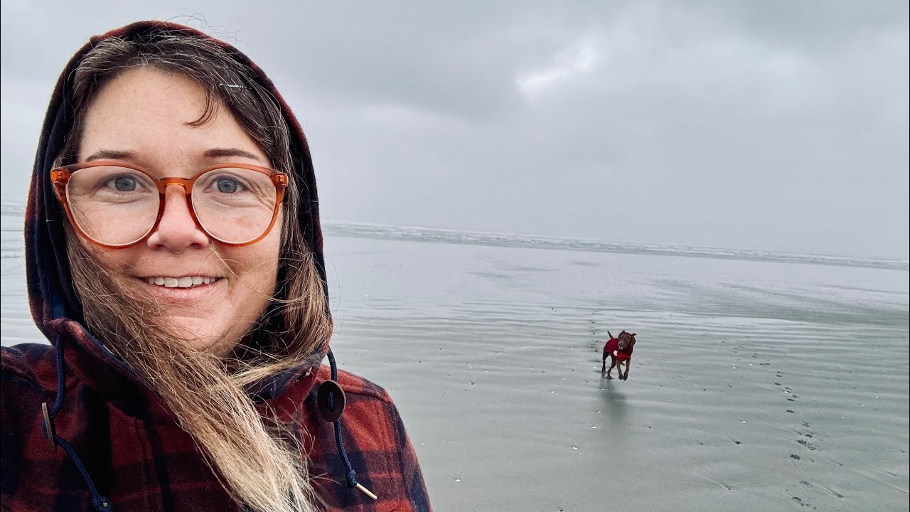 Rainy days of late winter living in my van | cottage pie and berry pancakes | slowing down #vanlife