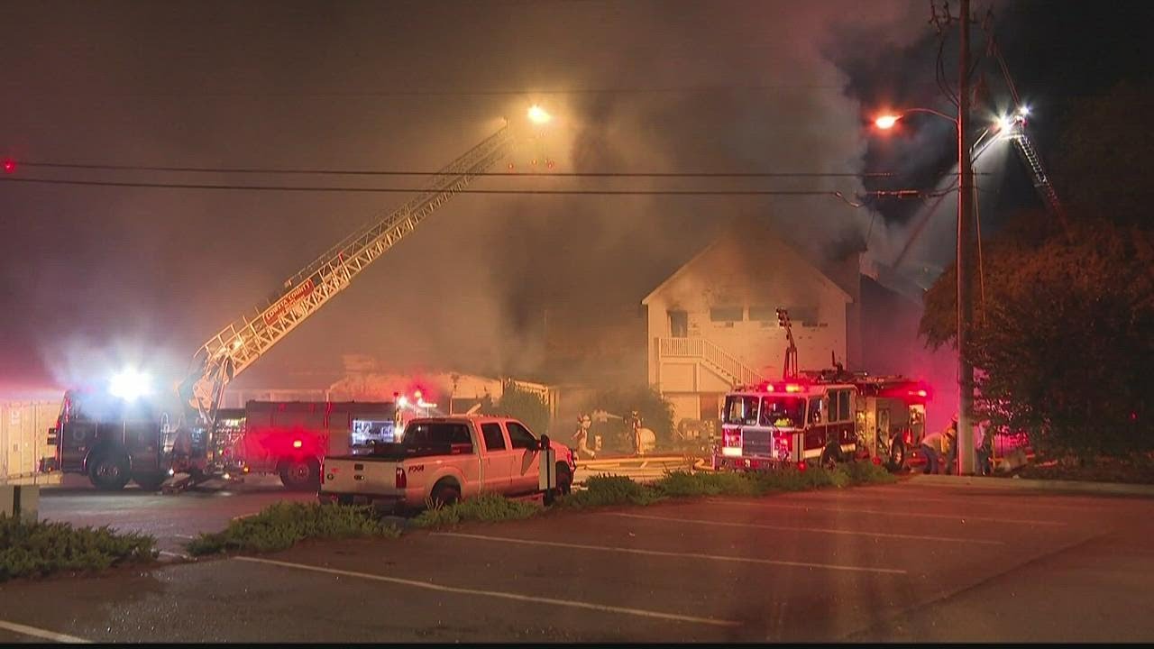 Fire rips through bakery built more than 100 years ago in Coweta County