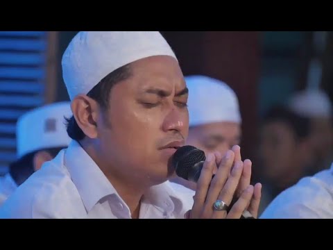 MERINDING.. GUS APANG MENANGIS MELANTUNKAN SHOLAWAT YA HABIBANA - YA ASYIQOL