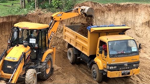 JCB Backhoe 3DX Loading Soil IN Tipper Dump / JCB DOZER Vs Soil