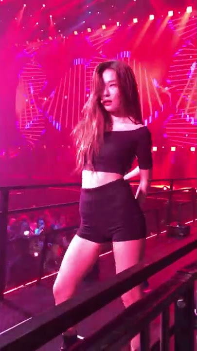 170805 Red Velvet (레드벨벳) Seulgi 슬기 - Greedy 직캠 Fancam @SMTOWN Special Stage In HK
