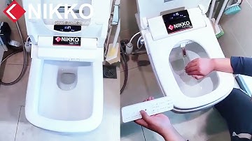 Nắp rửa vuông NIKKO – thiết kế độc quyền, tương thích hoàn hảo với bệt vuông cao cấp.