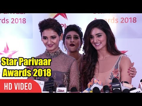 Shakti Mohan and Mukti Mohan at Star Parivaar Awards 2018
