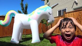 ユニコーン 見つけた!!? シャワーで水遊び ウーモ ママが迎えに来た!! おゆうぎ こうくんねみちゃん