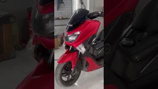 Sticker Merah Satin Di Motor Nmax