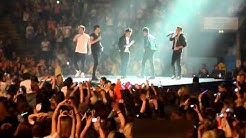 One Direction Singing Happy Birthday to Paul in Nottingham 16.04.13  - Durasi: 1:31. 