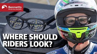 Where should motorcyclists look? | Eye tracking on road & track