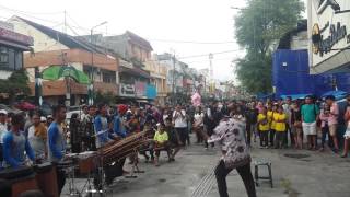 RONDO KEMPLING (ANGKLUNG MALIOBORO JOGYAKARTA)