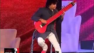 Niladri Kumar playing quotKrazy kiya requot over Zitar at India today Conclave 2014