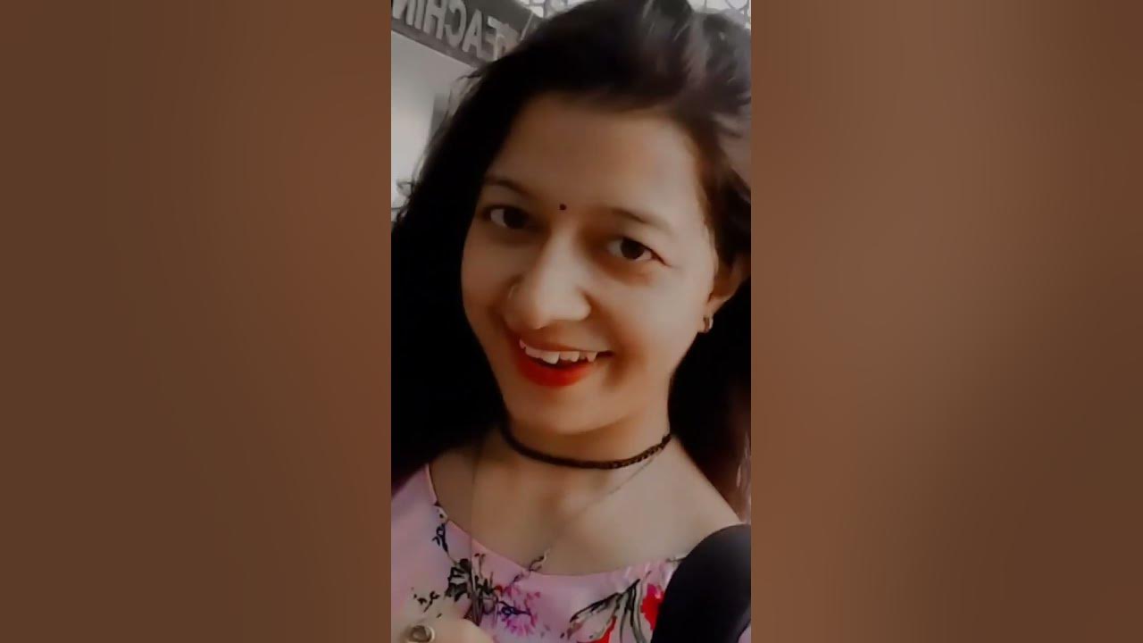 aaj-kl-mammy-ghr-me-nhi-h-isliye-akele-hi-video-bna-leti-hu-lovesong