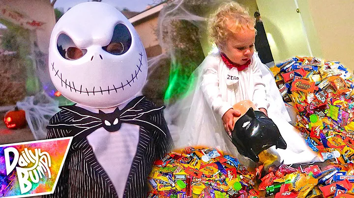 HUGE HALLOWEEN TRICK OR TREAT CANDY HAUL!