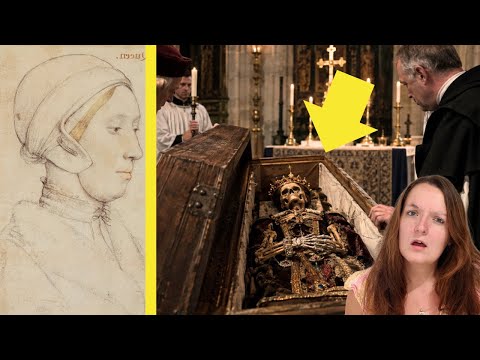 Why Anne Boleyn’s Severed Head Was Not Sewn Back Onto Her Body