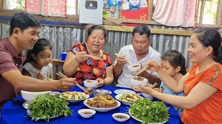 Bữa Cơm Vui Nhộn Hạnh Phúc Bên Gia Đình Với Món Gà Kho Gừng Thiệt Là Ngon| TKQ & Family T658