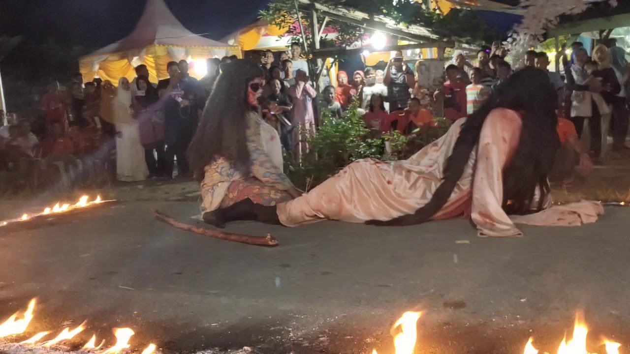 Nenek lampir kolaborasi sundel bolong...!!!