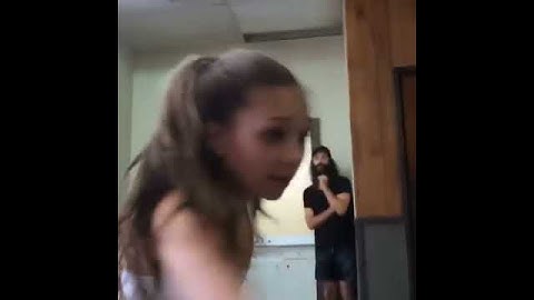 Maddie Ziegler Rehearsing "Chandelier" Behind The Scenes !