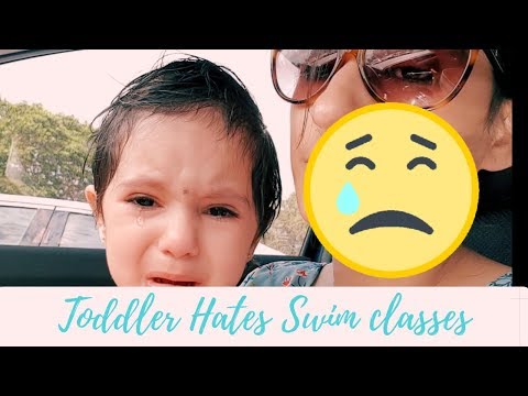 Video: What To Do If The Child Does Not Like To Swim